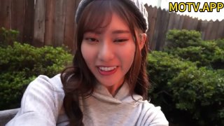 爱穿丝袜的小姨子露脸让小哥在床上各种蹂躏，颜值不错丝袜高跟，配合小哥各种抽插爆草浪叫不止